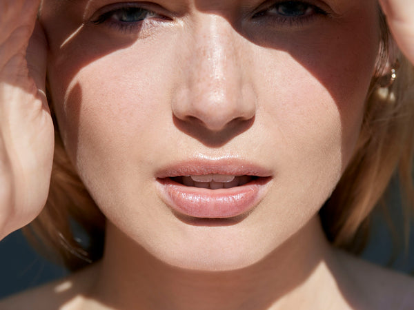 SAVE YOUR SKIN FROM HUMID WEATHER WITH 5-EASY STEPS